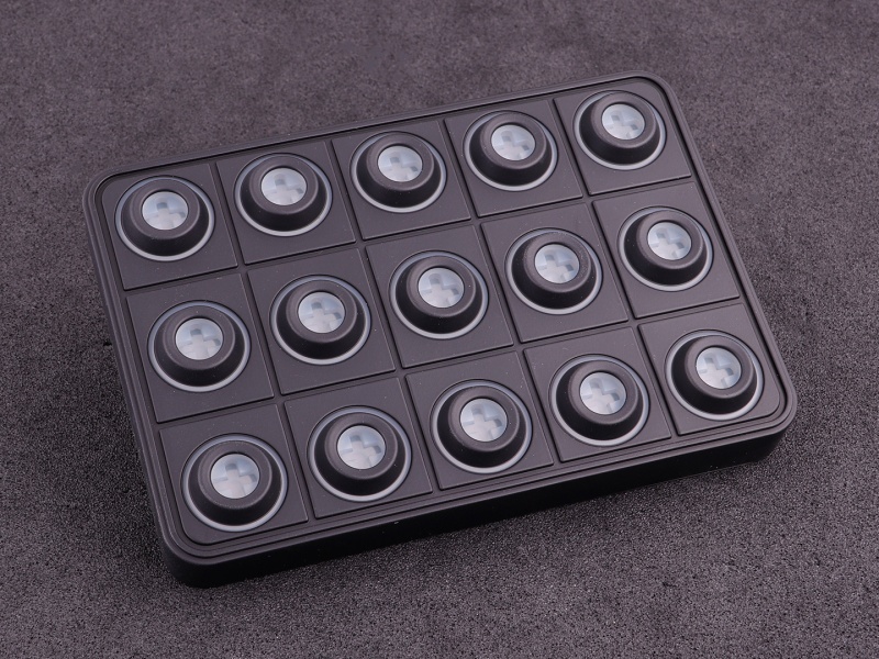 MaxxECU CAN keypad (15 keys) multi color LED