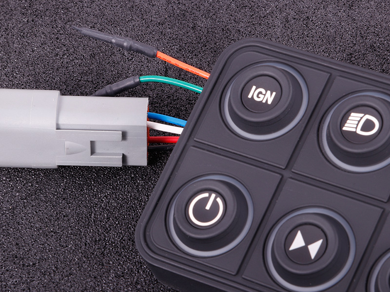 MaxxECU CAN keypad (8 keys) multi color LED