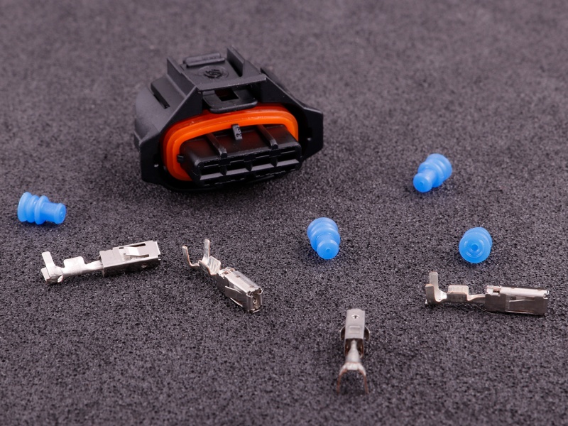 [MAXXECU-1199] Connector 4 pins housing Bosch compact