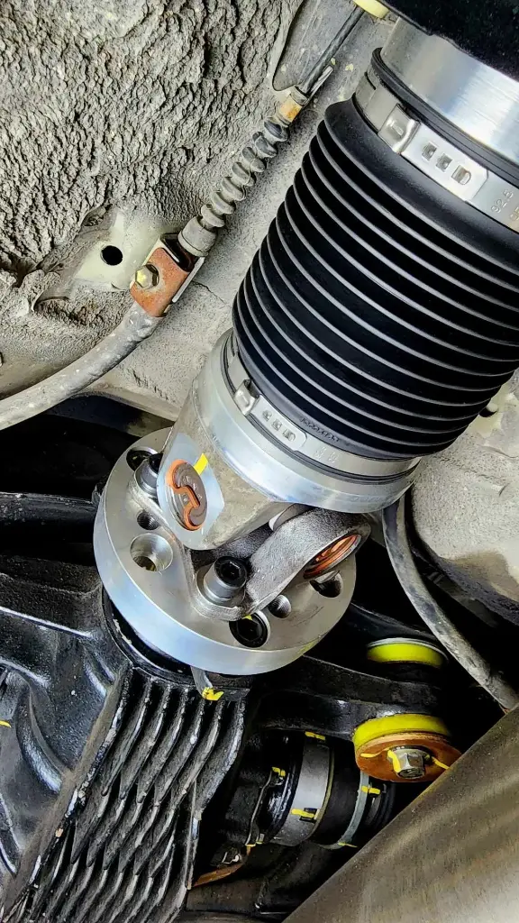 Dodge 8HP70 to Toyota Supra MKIII Driveshaft 1350 joints
